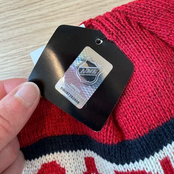 Men’s Washington Capitals Hat. Official Licensed Product of NHL. - Picture 5 of 5